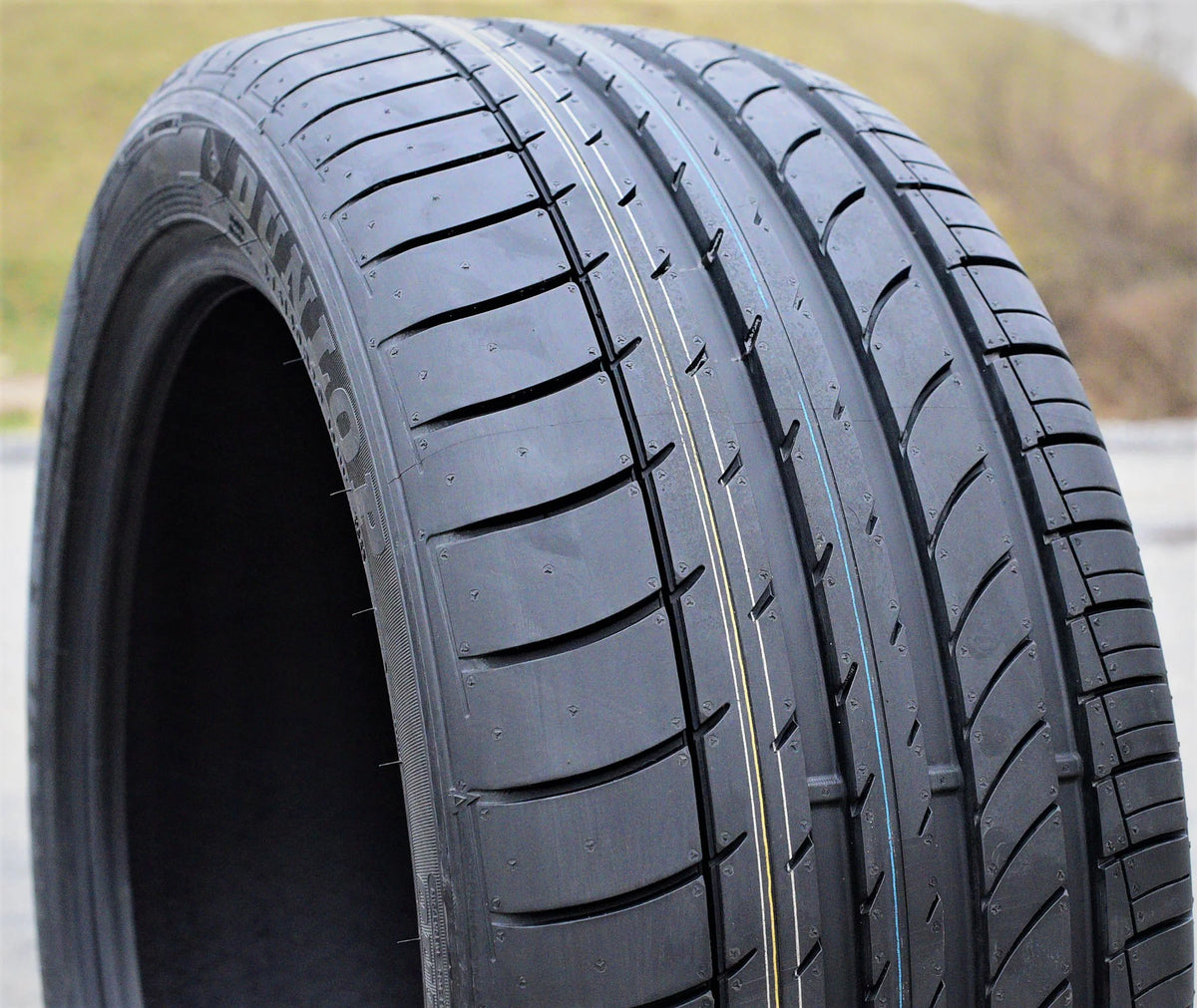 245/40R19 94Y Tire B1218