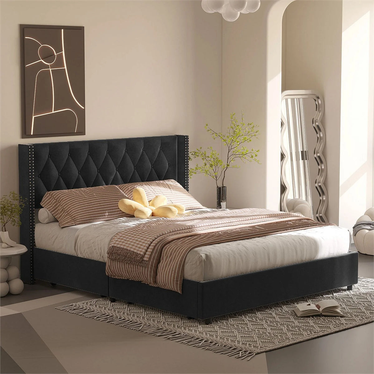 Velvet 4-Drawer Full Size Platform Bed in Black Y32782
