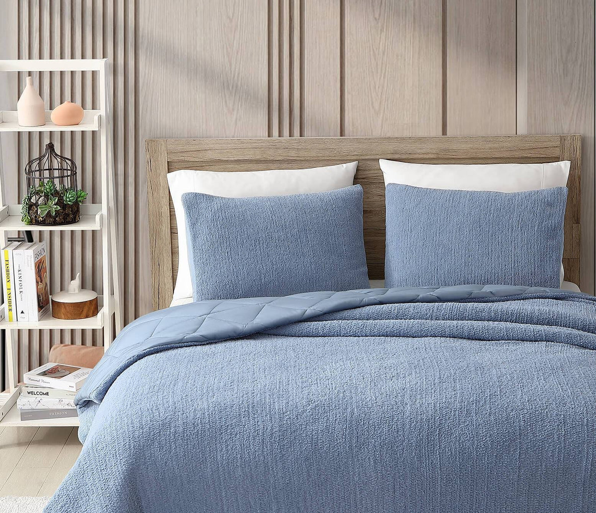 King Blue Comforter R8097