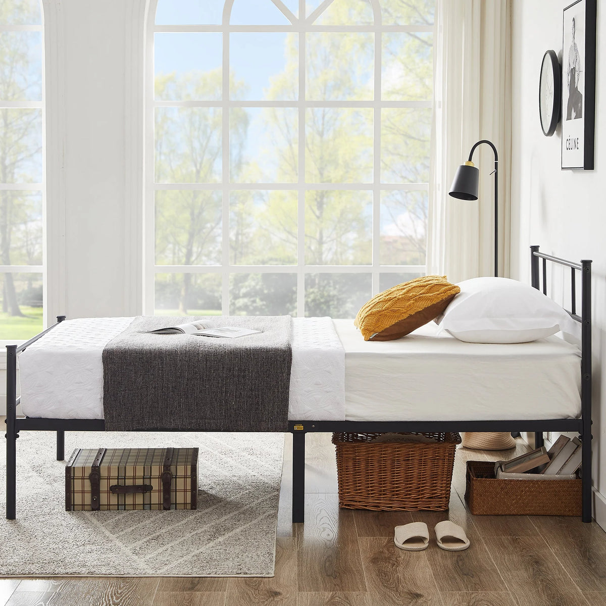 Twin Size Black Metal Platform Bed Frame with Headboard and Footboard N447