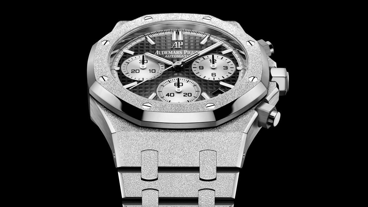 Frosted Gold Chronograph Black Dial 41mm N943