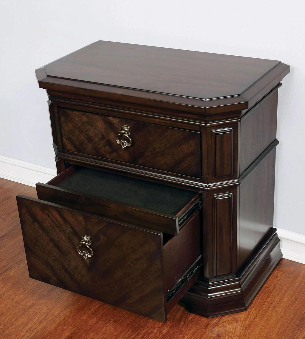 Solid Wood Queen Bedroom Set 5pcs S9949