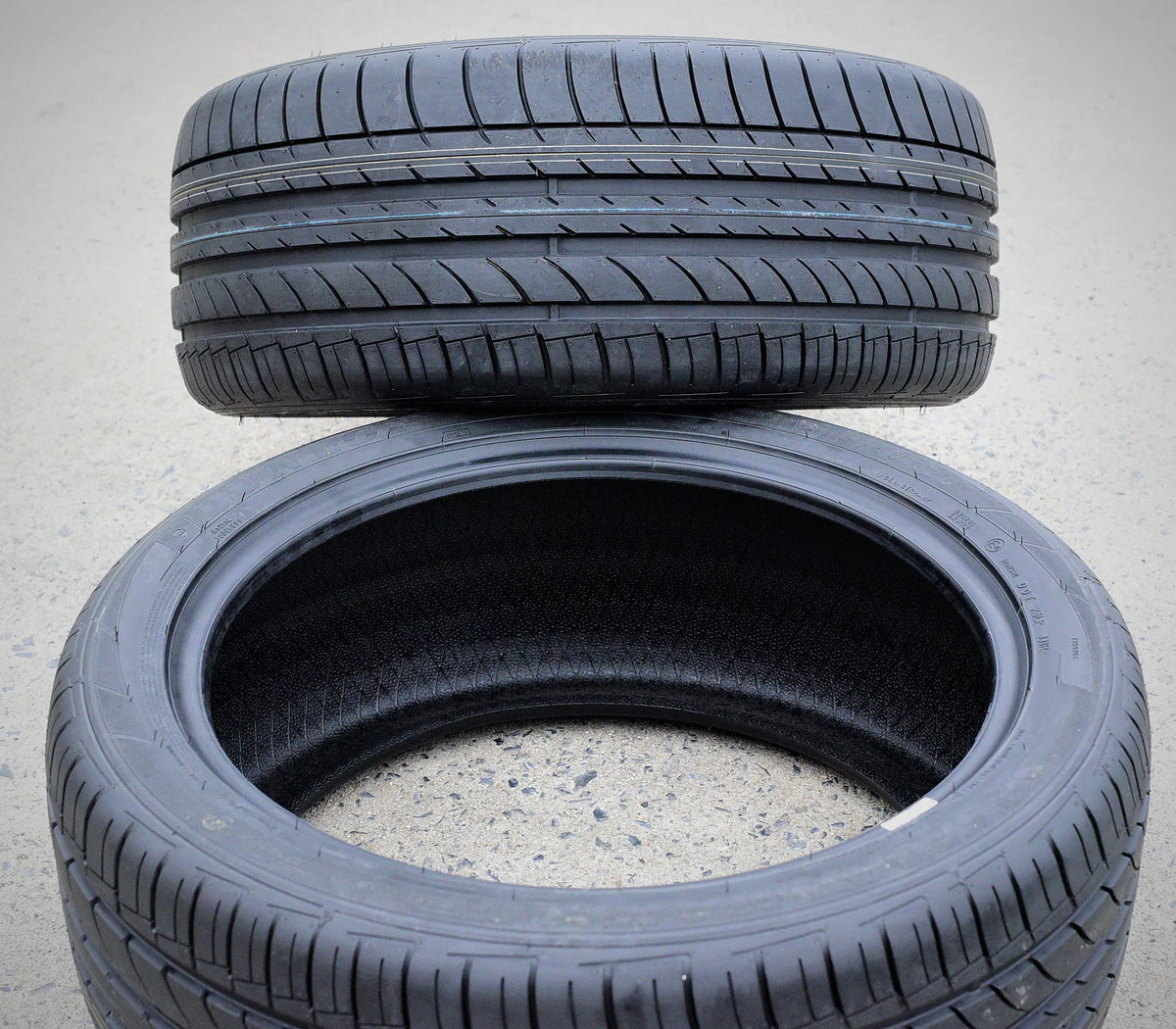 245/40R19 94Y Tire B1218