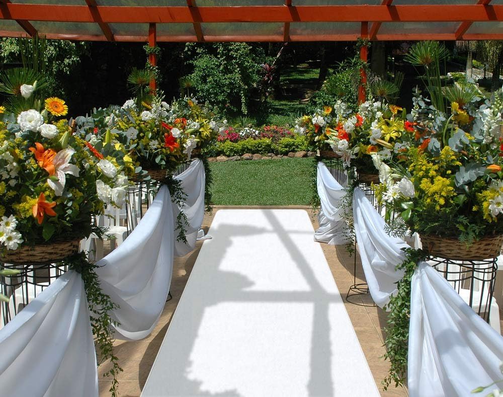 White Carpet Aisle Runner 4 Feet x 25 Feet X164394
