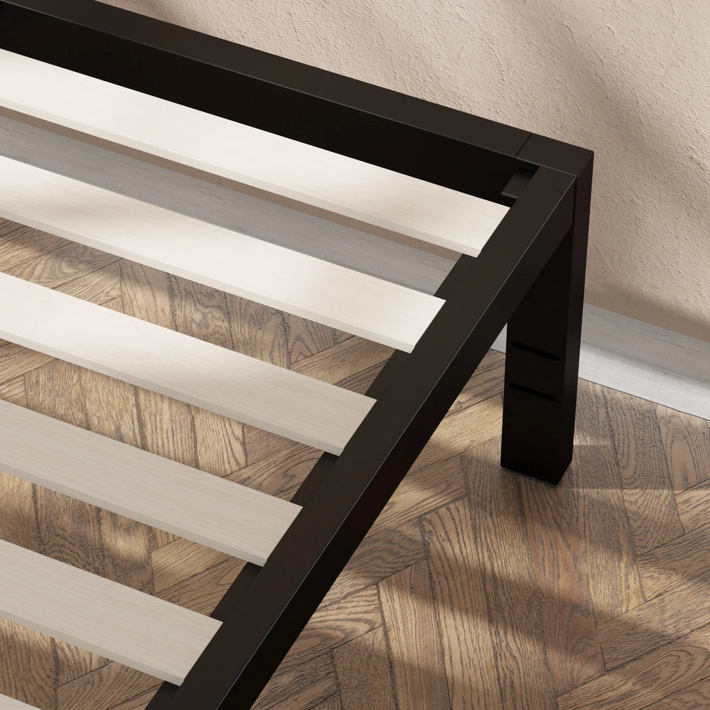 18" Metal Platform Bed Frame, Queen H40068