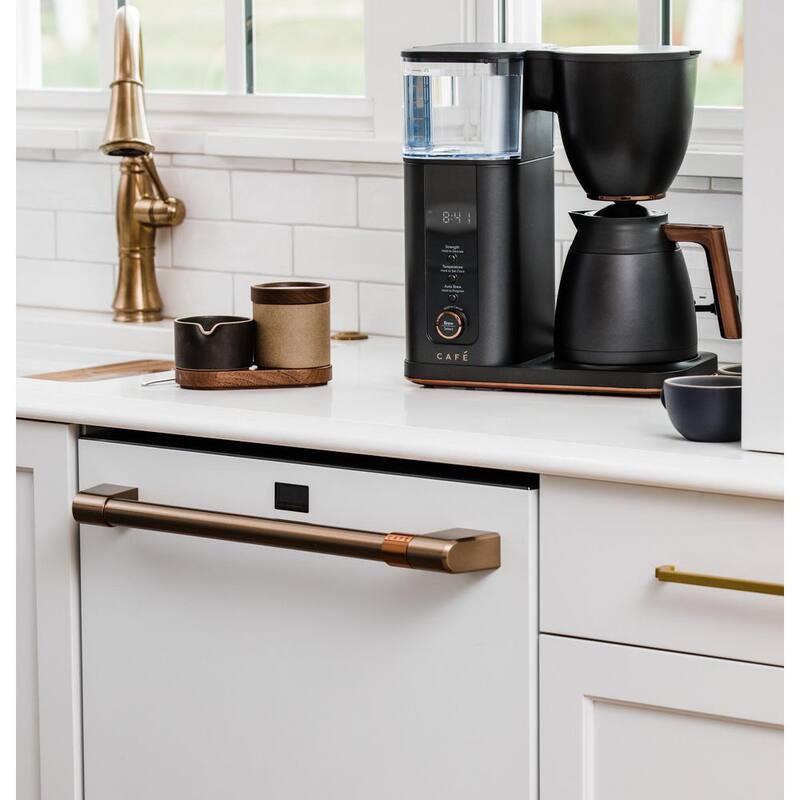 10 Cup Matte Black Drip Coffee Maker with Thermal Carafe Y9150