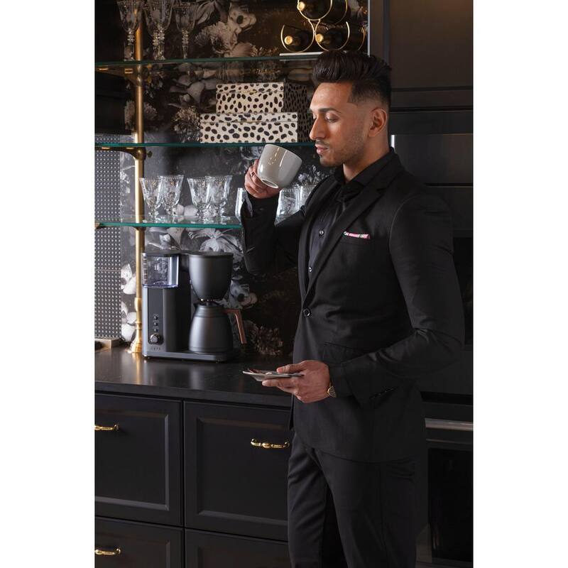 10 Cup Matte Black Drip Coffee Maker with Thermal Carafe Y9150