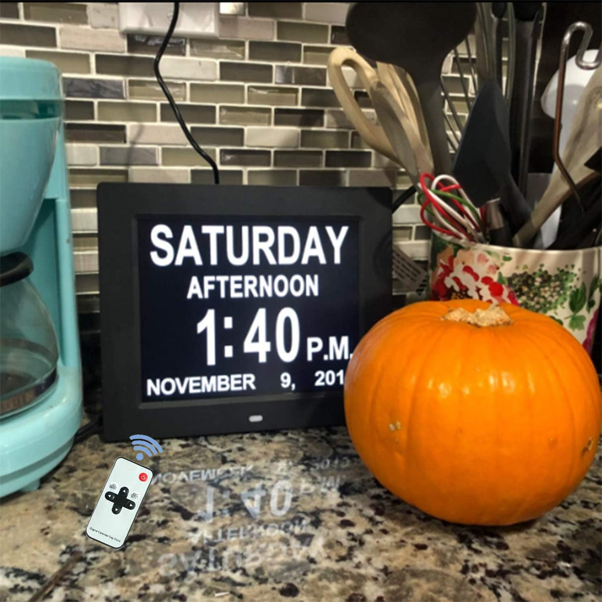 Digital Calendar Alarm Day Clock with Remote Control P841341