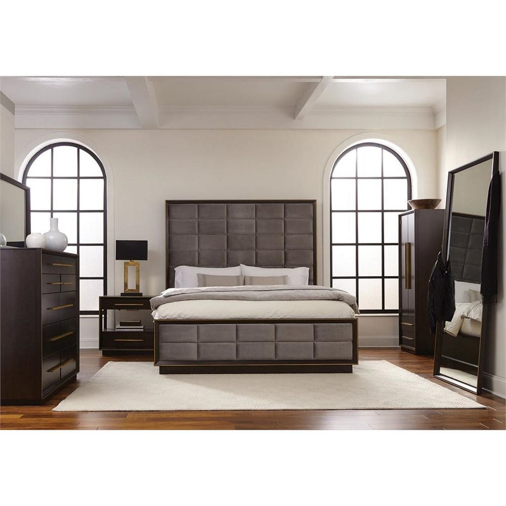 4-piece Wood California King Panel Bedroom Set in Brown and Gray V4142