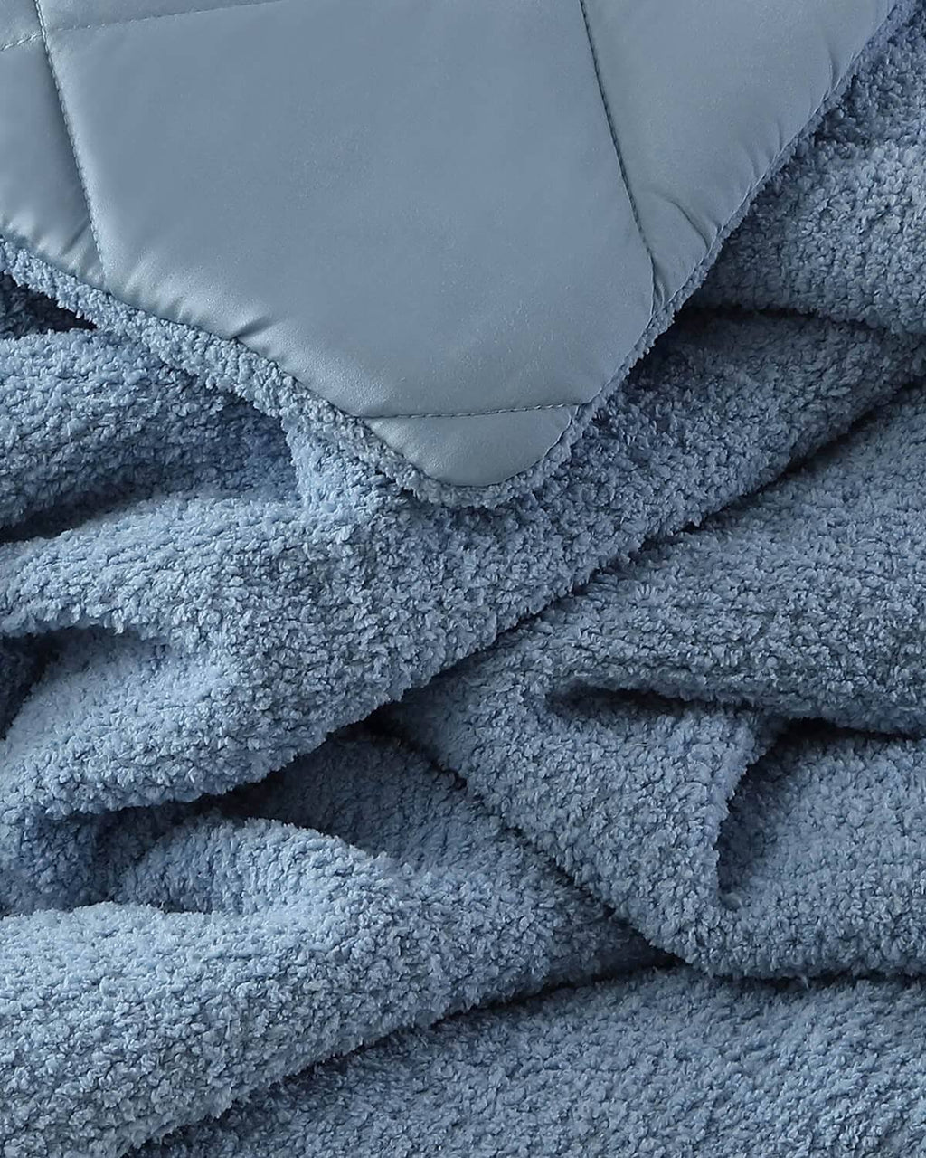 King Blue Comforter R8097