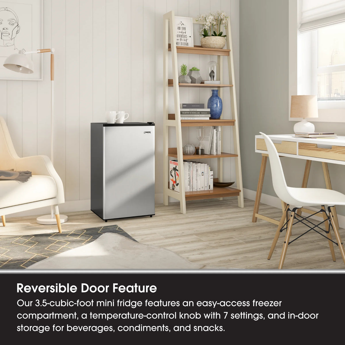 18.5 inch 3.5 Cu. ft. Compact Refrigerator Single Door B918