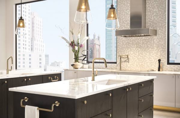 24x22 Towel Bar - Luxe Gold L103150