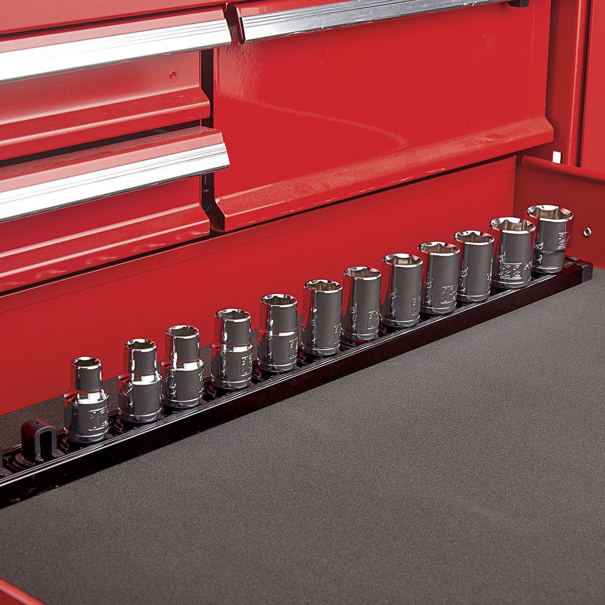 1/2 in. Magnetic Socket Rail with Twist Lock L5275